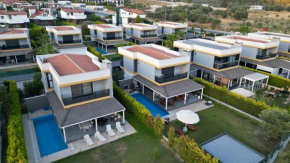 ÖZEL HAVUZLU Müstakil LÜKS VILLA